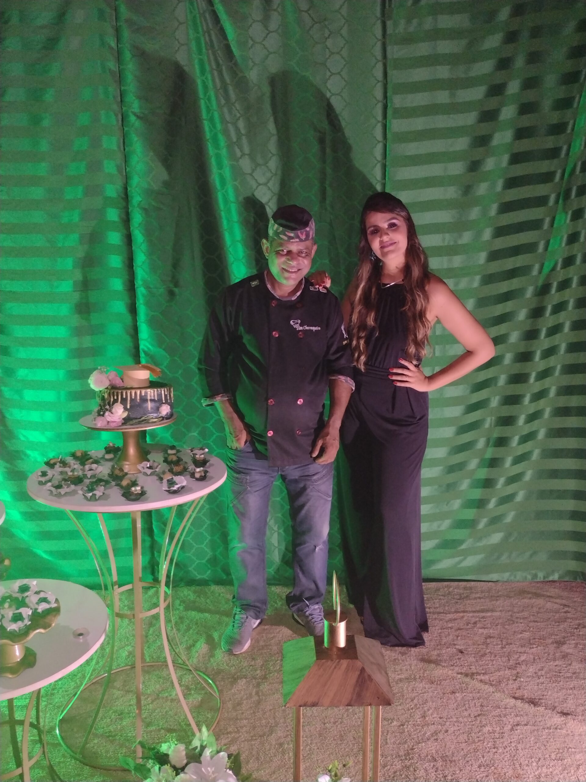 @timgourt /Buffet com churrasco