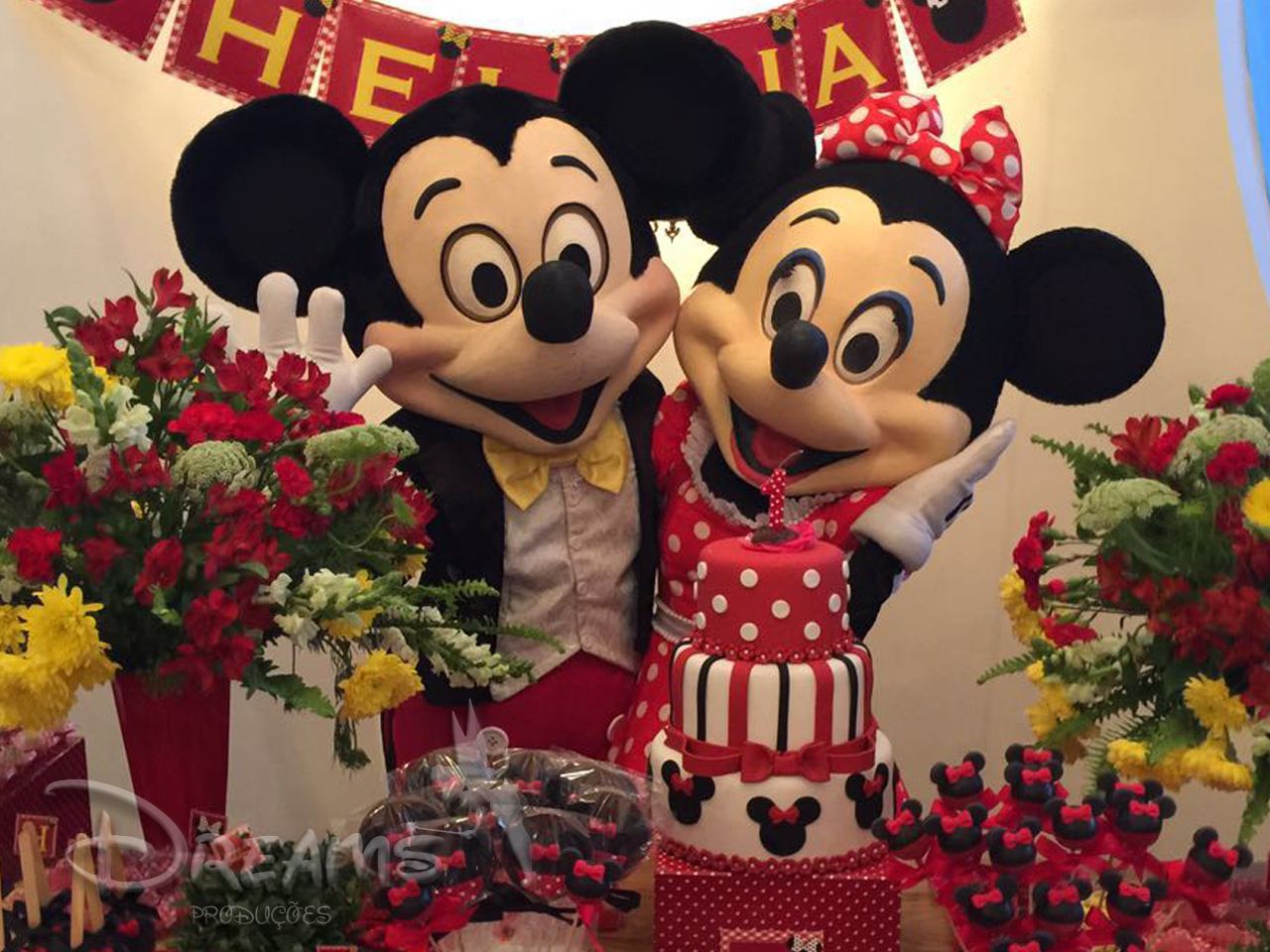 DREAMS PRODUçÕES – Personagens Vivos e Interações Artísticas