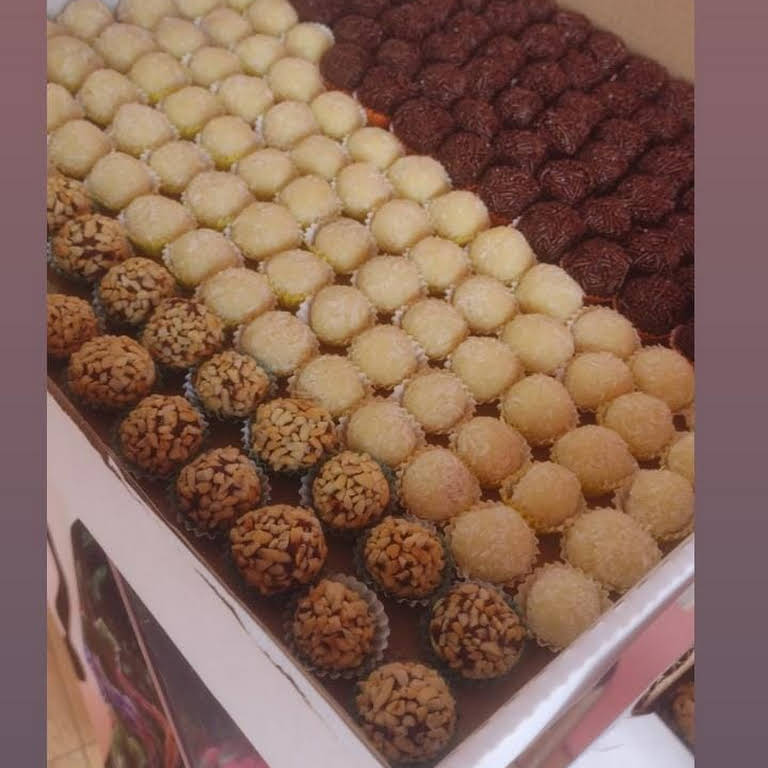 Empório docie bolos doces e salgados