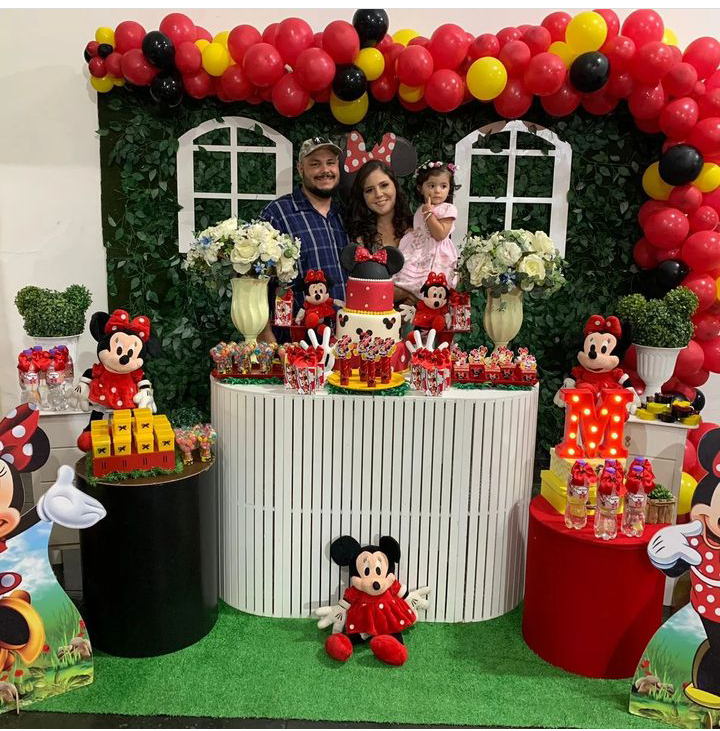 Buffet mundo mágico festas