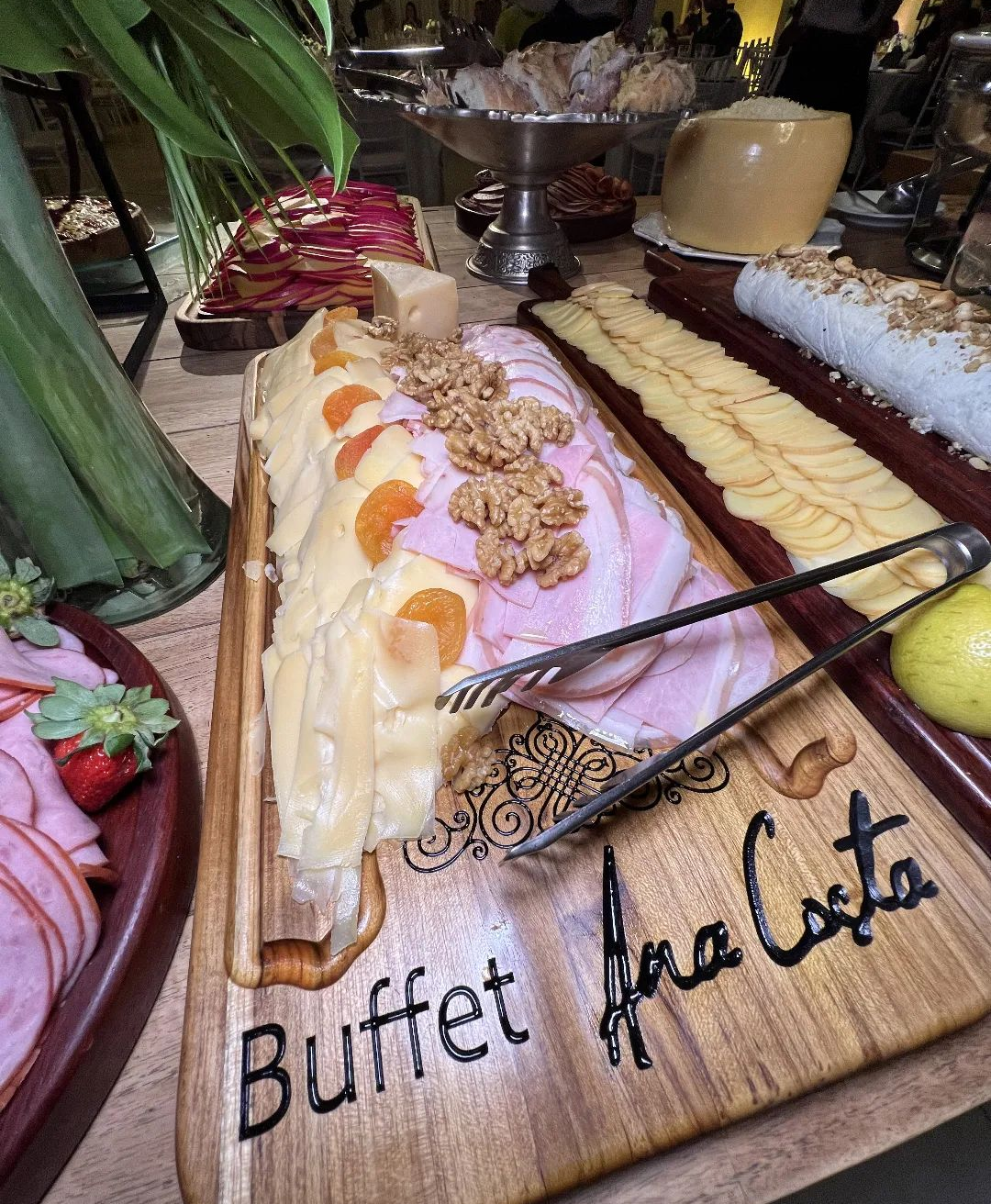 Buffet Ana Costa