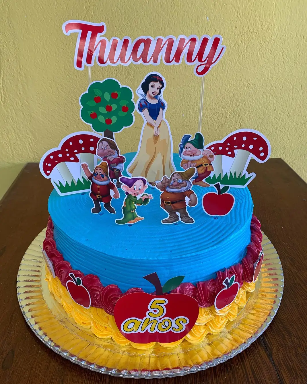 Casa do bolo e lanchonete