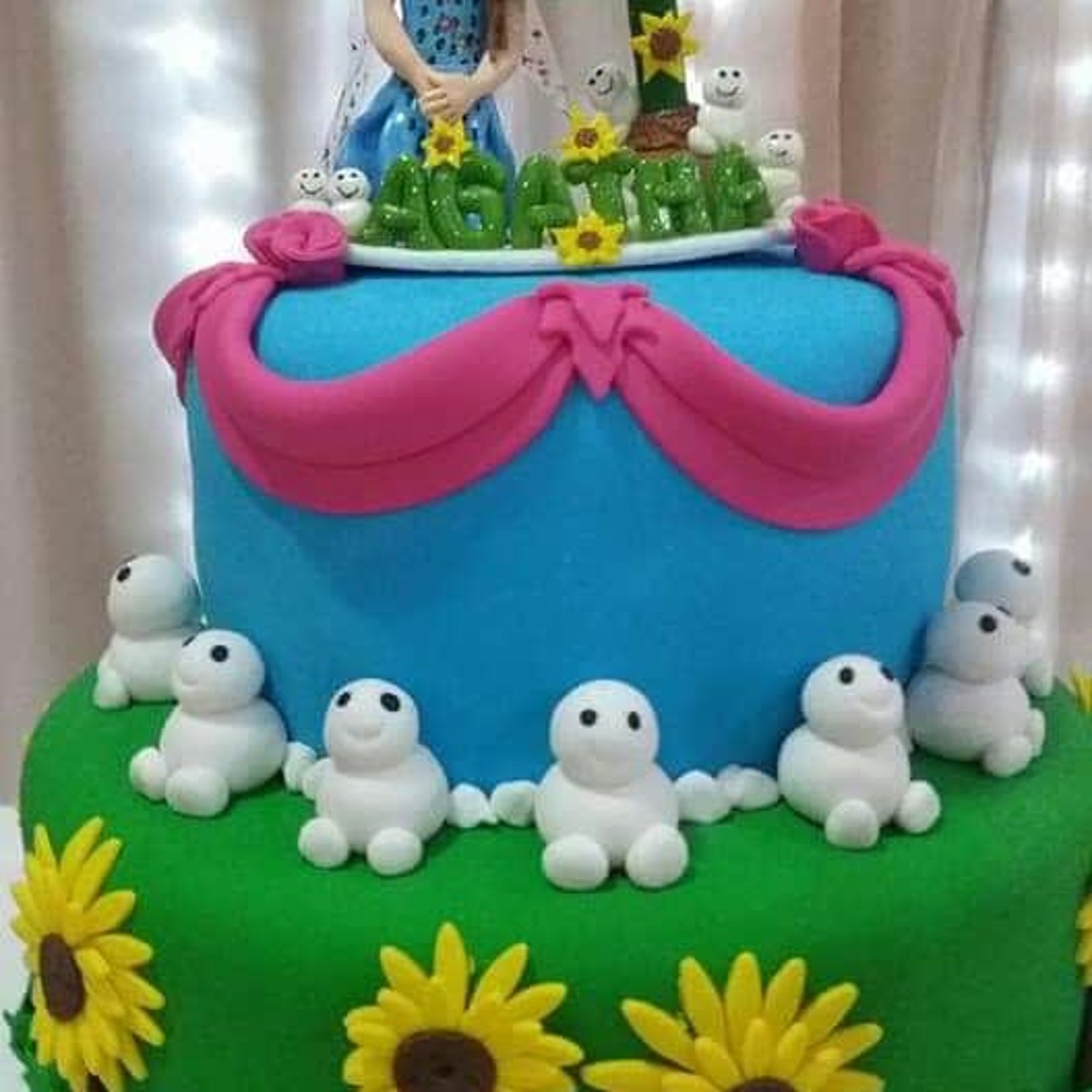 Bolos decorados e caseiros