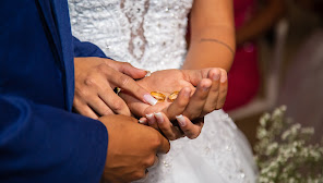 Andressa Costoulis Cerimonialista