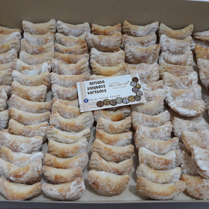 Renata Salgados Variados