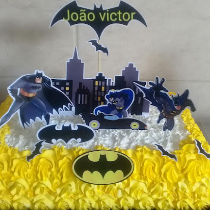 Juliane Bolos e Salgados