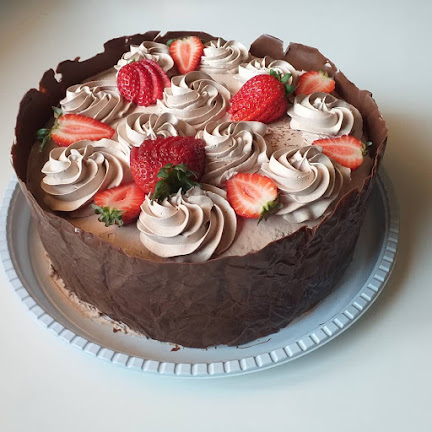 Salgados e bolos pra festa