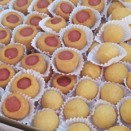 Salgados Vivi amo doces e salgados