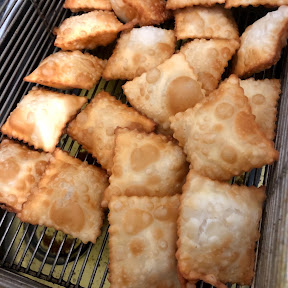 Bom da Pé salgados e doces