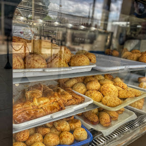 Pão de Queijo Mania