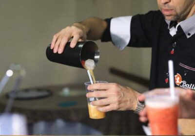 1a30dd5e-6a43-42a1-a0a5-efc63e92dbbf