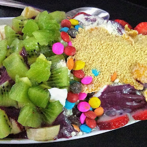 Açai com Bolo