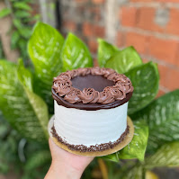 Doce Mari Confeitaria