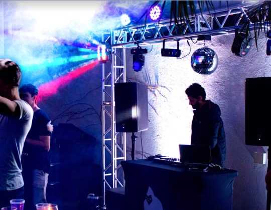 Dyop Som e Iluminação