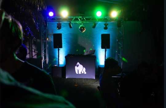 Dyop Som e Iluminação