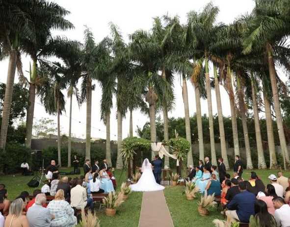 Cerimonialista Jucelia Souza