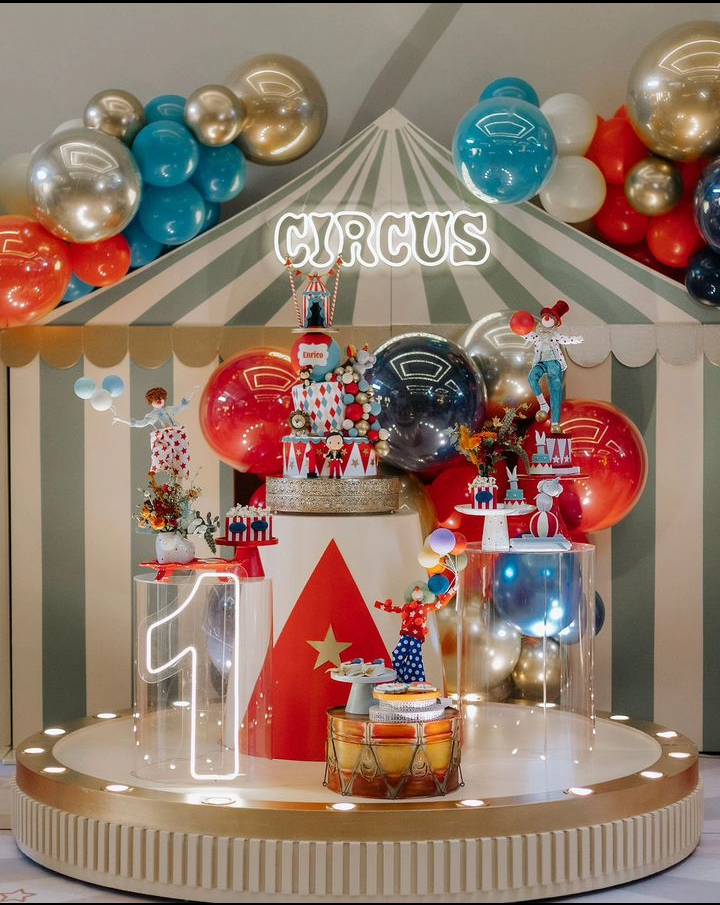 thammynavarro festas