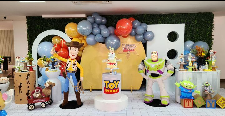 thammynavarro festas