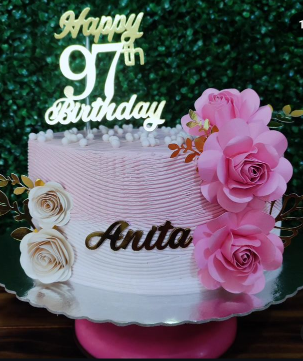 Ariane cake Designer