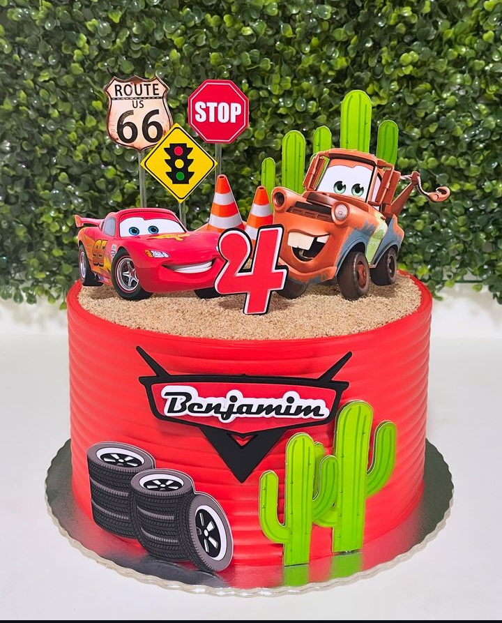 Luana magalhas bolos