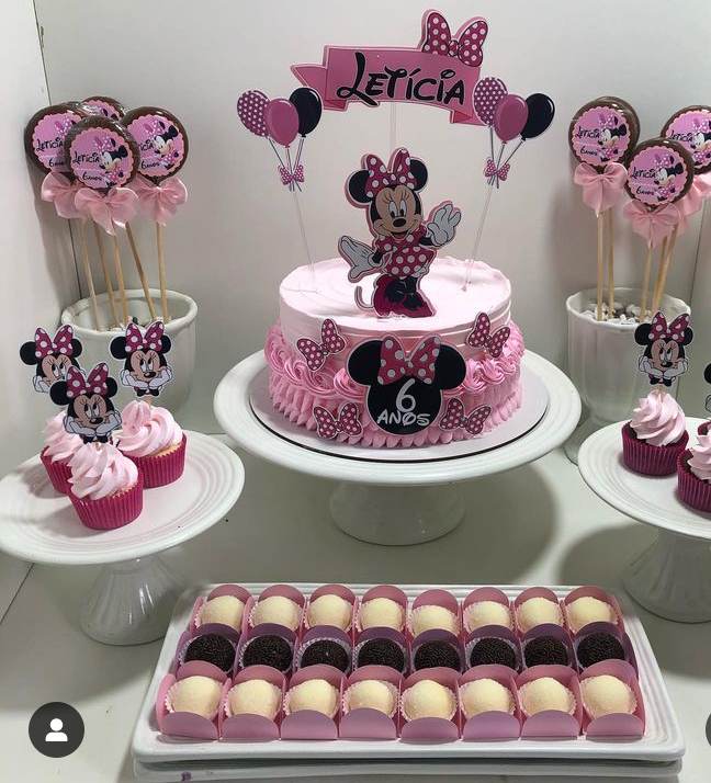 clenia caetano Doceria