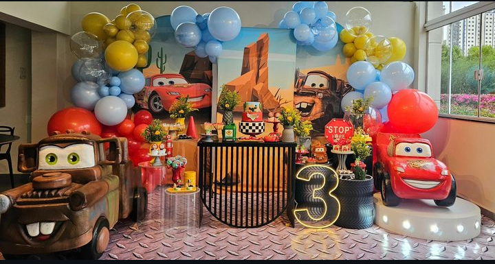 Thais feliciano festas