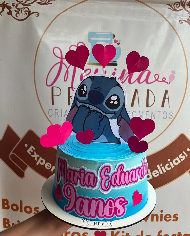 menina prendada confeitaria