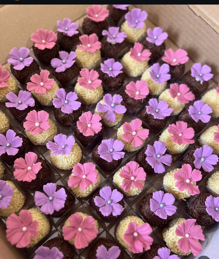 Márcia pratas doces finos