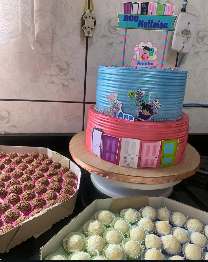 Rafaela menina do bolo